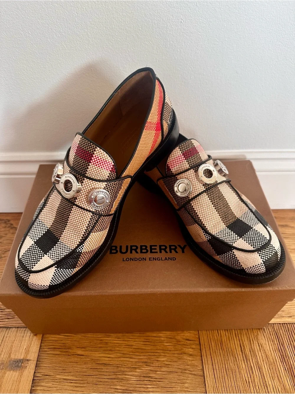 Burberry Broadbrook Signature Burberry check loafers size eu 40